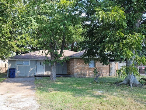 Photo of 1314 N Natchez Drive, Texas City, TX 77591 (MLS # 86458206)