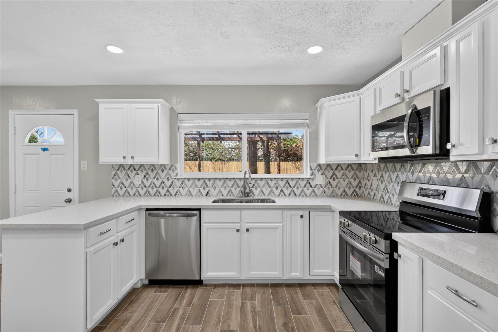 23631 Verngate Drive