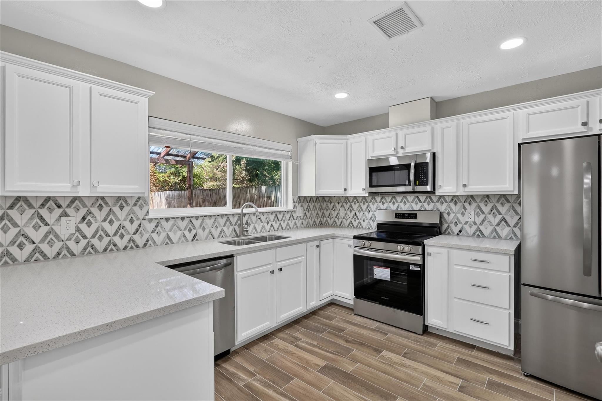23631 Verngate Drive
