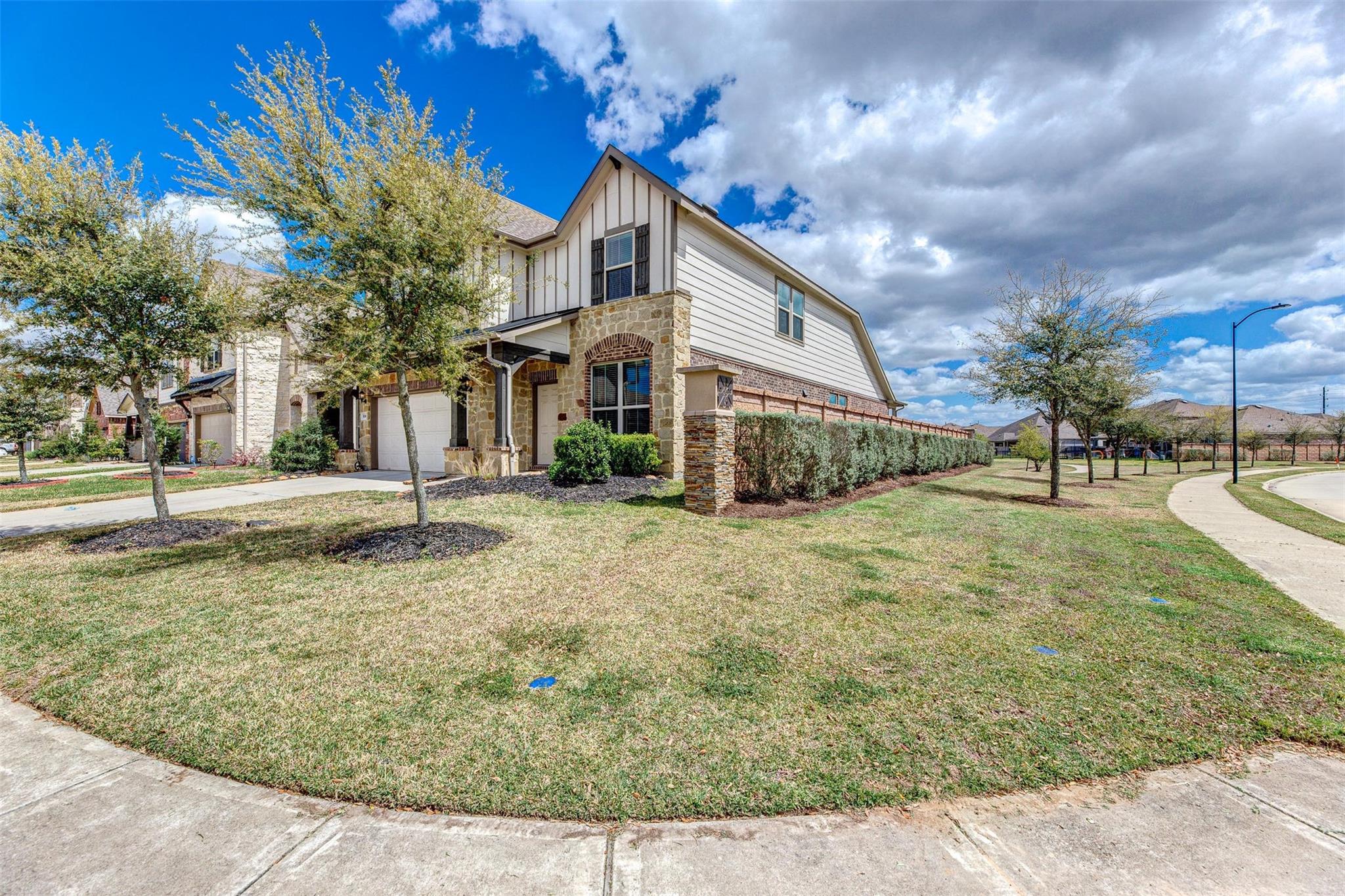 5302 Silver Ledge Drive