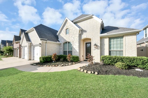 Photo of 139 Round Lake Drive, Rosenberg, TX 77469 (MLS # 44109154)