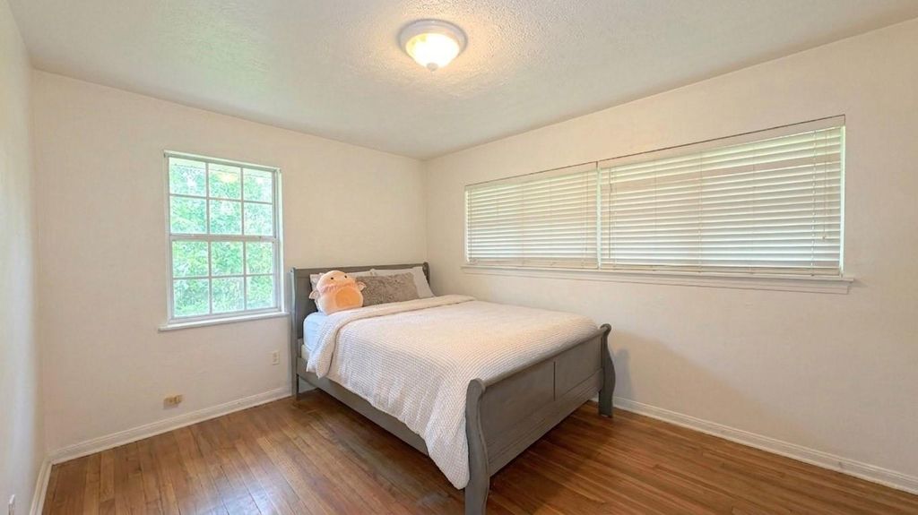 Photo of 5879 Belneath Street, Houston, TX 77033 (MLS # 7228286)