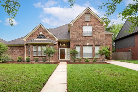 Photo of 16811 Colony Terrace Drive, Sugar Land, TX 77479 (MLS # 24251020)