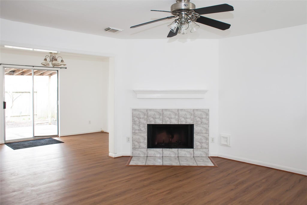 Photo of 8910 Sage Place, Houston, TX 77071 (MLS # 74121928)