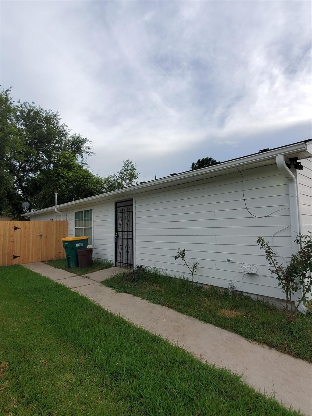 Photo of 5319 Cherie Crest Court, Houston, TX 77088 (MLS # 34022504)