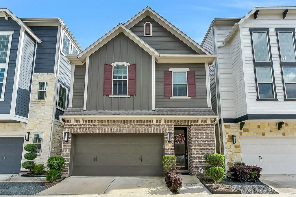 Photo of 12531 Holly Blue Lane, Houston, TX 77077 (MLS # 39359310)