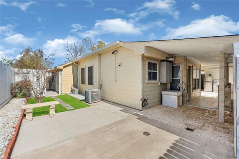 Tiny photo for 8715 Bauman Road #6, Houston, TX 77022 (MLS # 32034791)