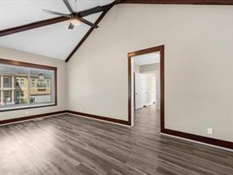 Photo of 408 W 15th Street, Houston, TX 77008 (MLS # 89737391)