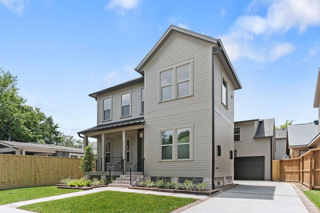 Photo of 3115 Beauchamp Street, Houston, TX 77009 (MLS # 10202246)