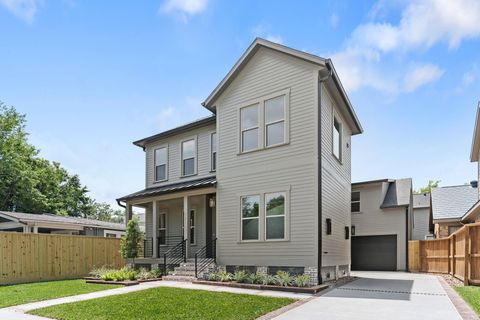 Photo of 3115 Beauchamp Street, Houston, TX 77009 (MLS # 10202246)