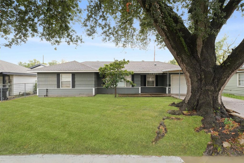 Photo of 11301 O Donnell Drive, Houston, TX 77076 (MLS # 31416841)