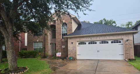 Photo of 15523 Seminole Canyon Drive, Sugar Land, TX 77498 (MLS # 90559645) Photo of 15523 Seminole Canyon Drive, Sugar Land, TX 77498 (MLS # 90559645)