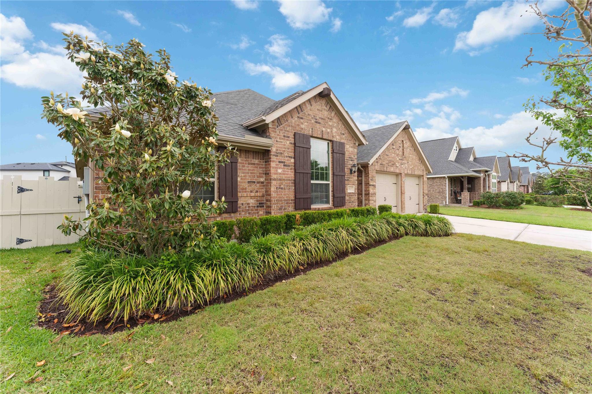 10127 Coopers Hawk Way