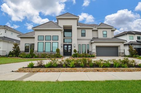 Photo of 11 Laurel Wreath Trail, Sugar Land, TX 77498 (MLS # 67698795)