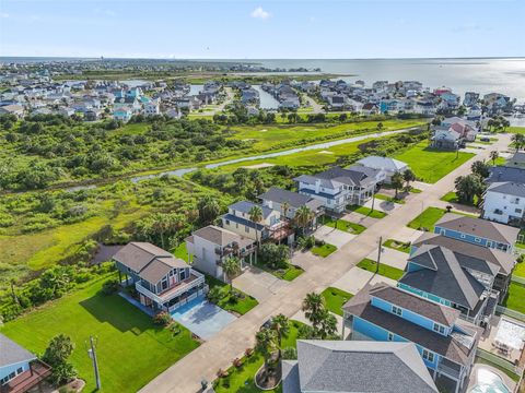 Photo of 22517 Bay Point Drive, Galveston, TX 77554 (MLS # 31842755)