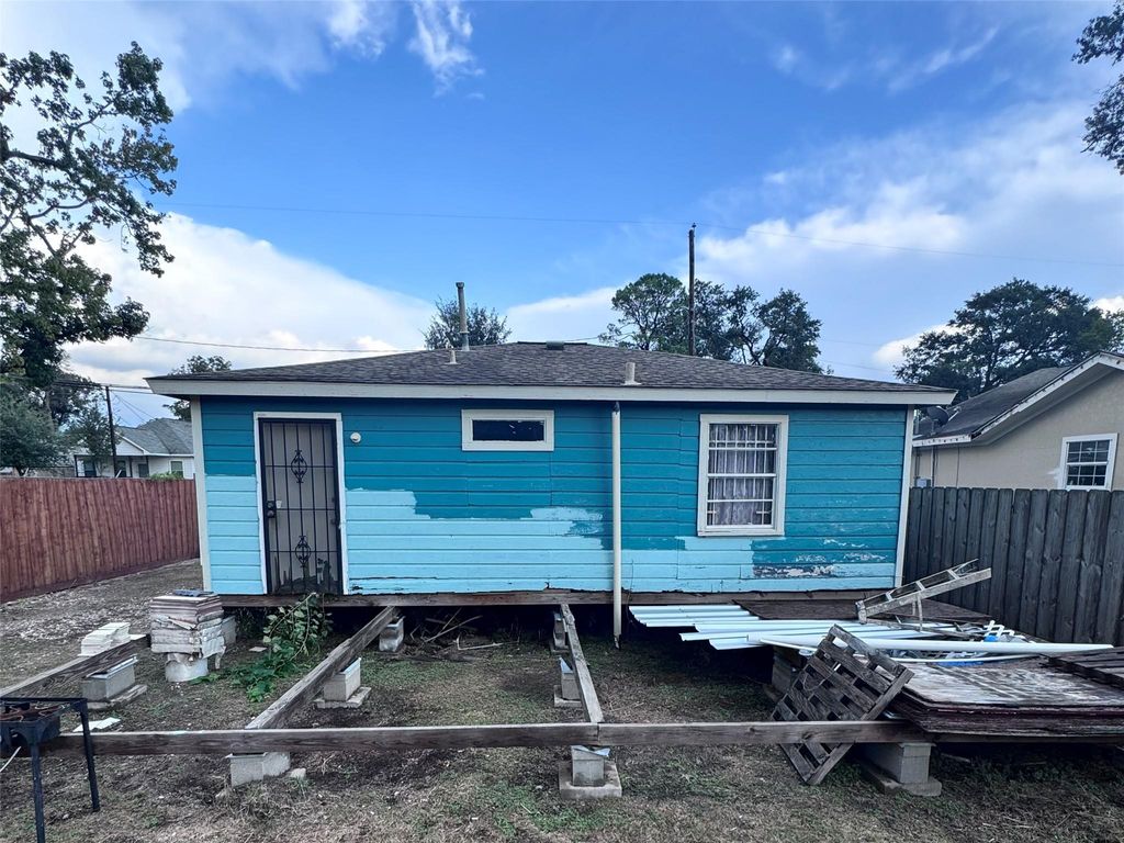 Photo of 6701 Bunche Drive, Houston, TX 77091 (MLS # 35565701)