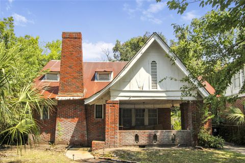 Photo of 1916 Hawthorne Street, Houston, TX 77098 (MLS # 34781912)