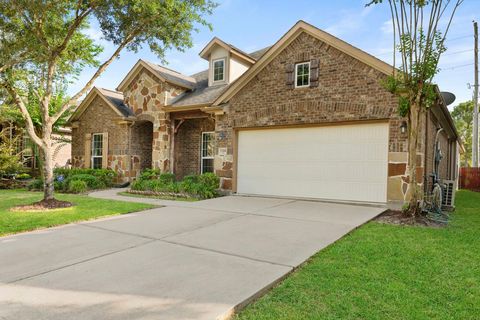 Photo of 13306 Misting Falls Lane, Pearland, TX 77584 (MLS # 23715525)