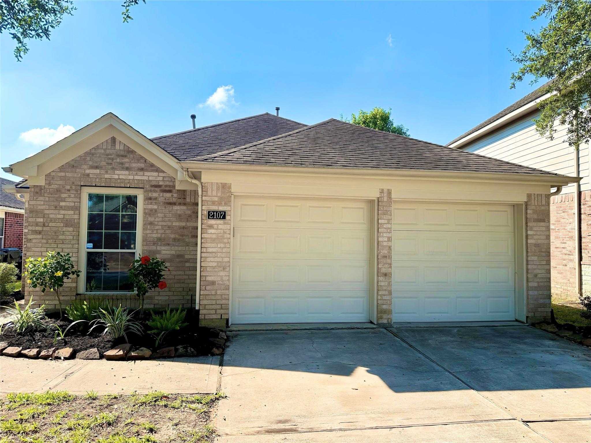 2107 Castle Gardens Lane