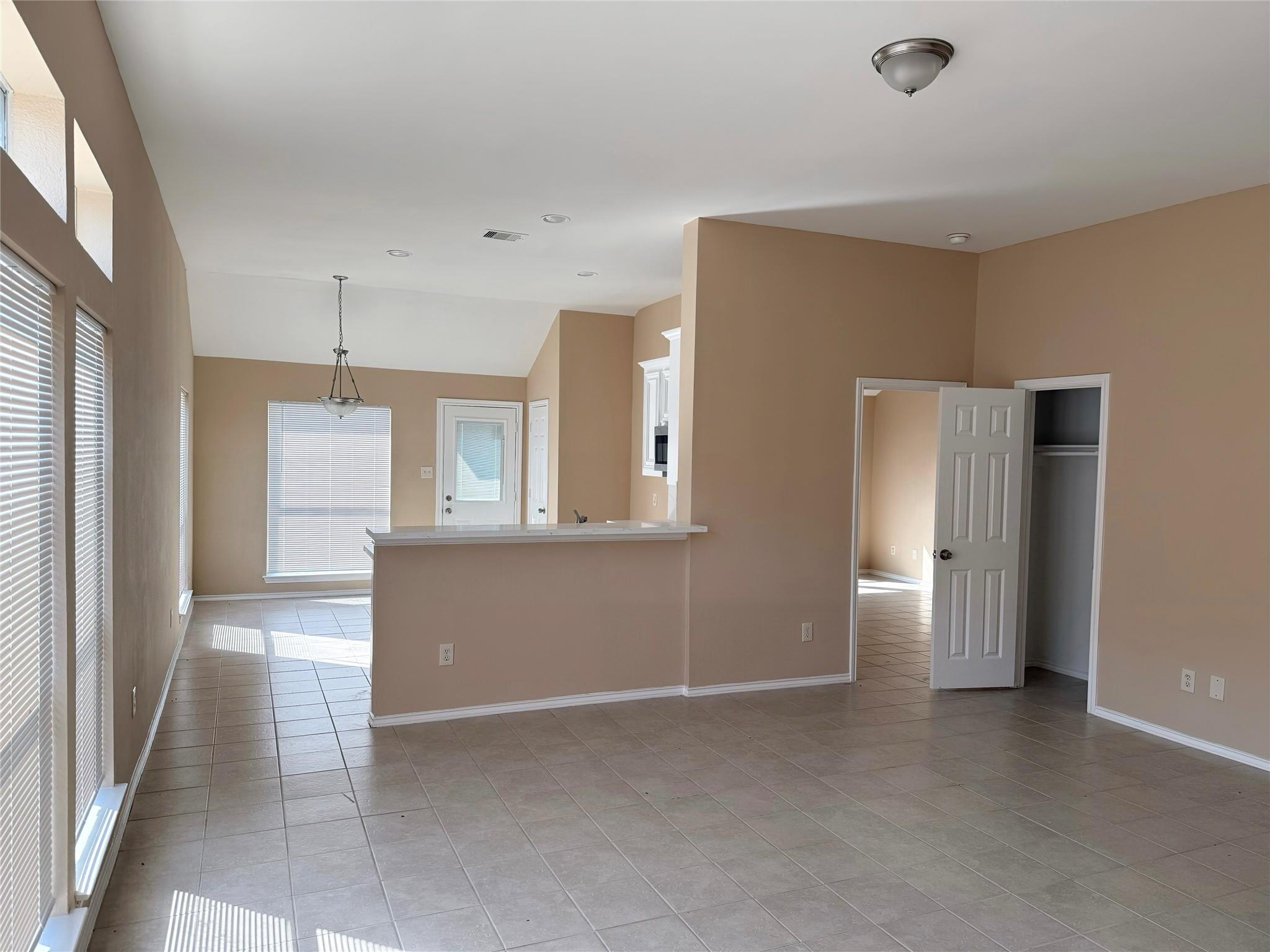 2107 Castle Gardens Lane