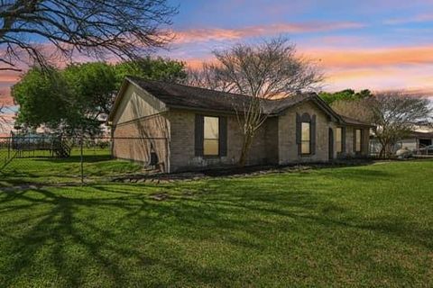 Homes For Sale - 13917 Countryside Street<br/> Santa Fe, TX 77517