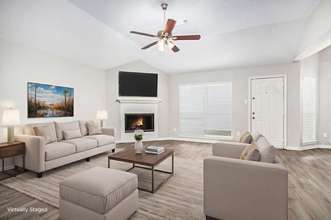 Photo of 3530 Wellington Drive, Pearland, TX 77584 (MLS # 60014306) Photo of 3530 Wellington Drive, Pearland, TX 77584 (MLS # 60014306)