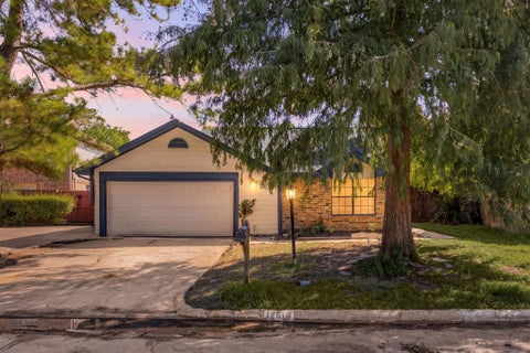 Photo of 12618 Ashford Chase Drive, Houston, TX 77082 (MLS # 38345477)