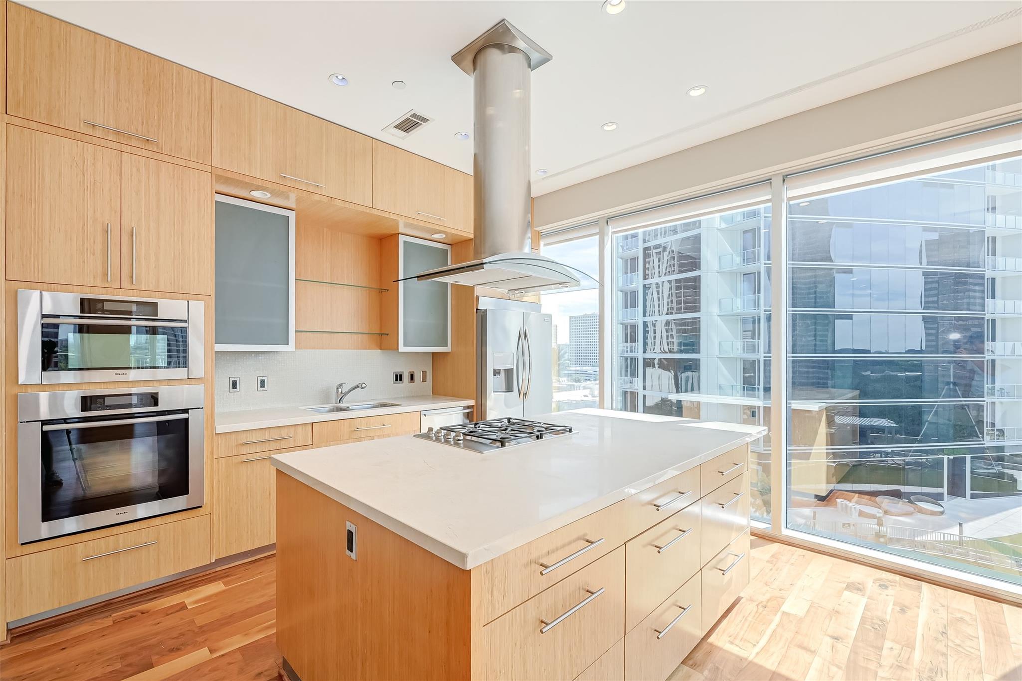 1600 Post Oak Boulevard 1008