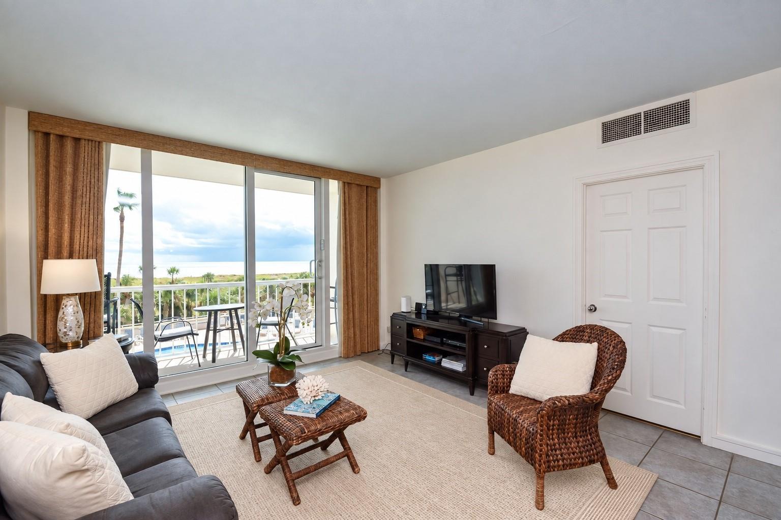 1401 E Beach Dr Drive 112
