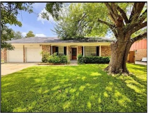 Photo of 9006 Roos Road, Houston, TX 77036 (MLS # 68916593)