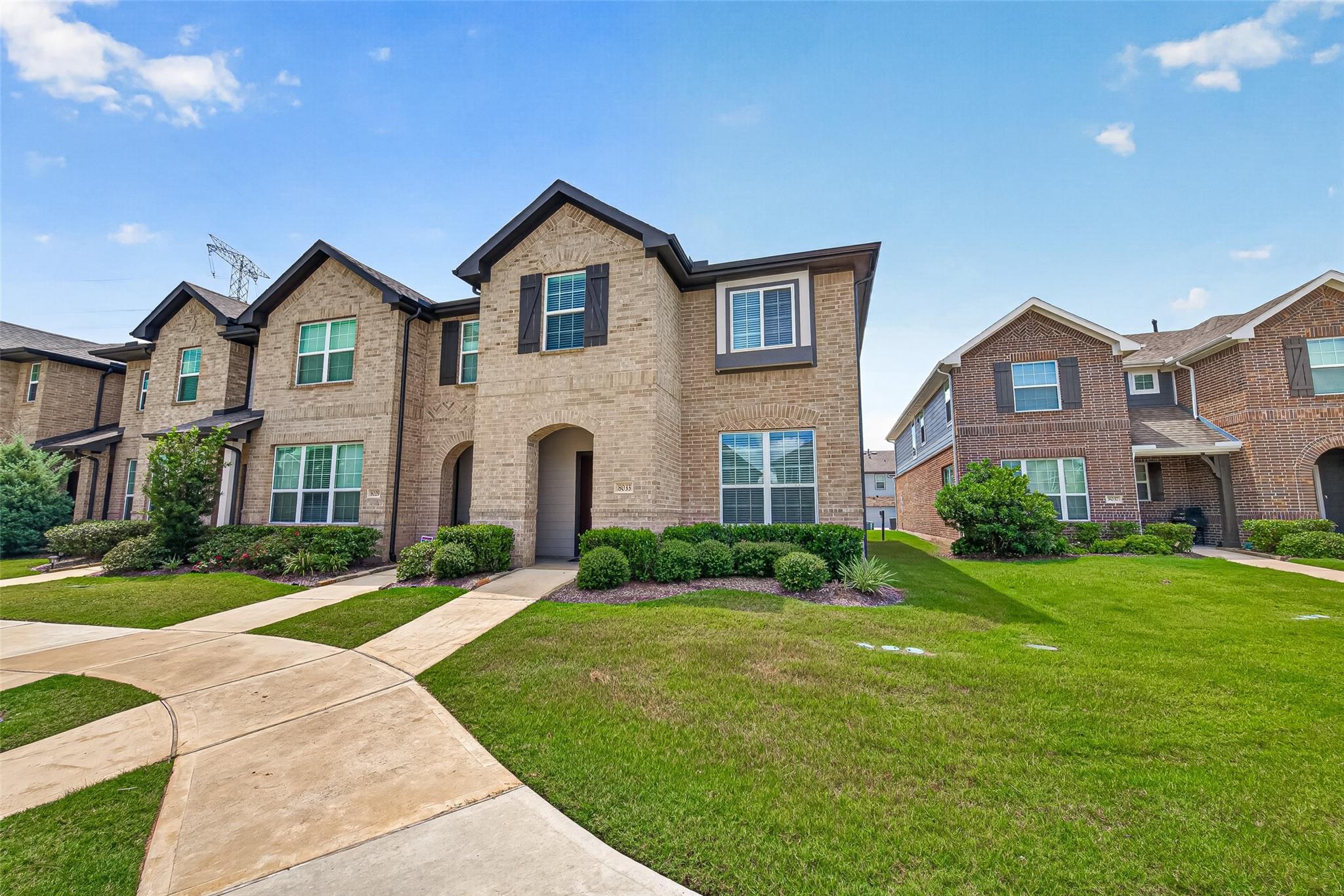 8033 Scanlan Trail