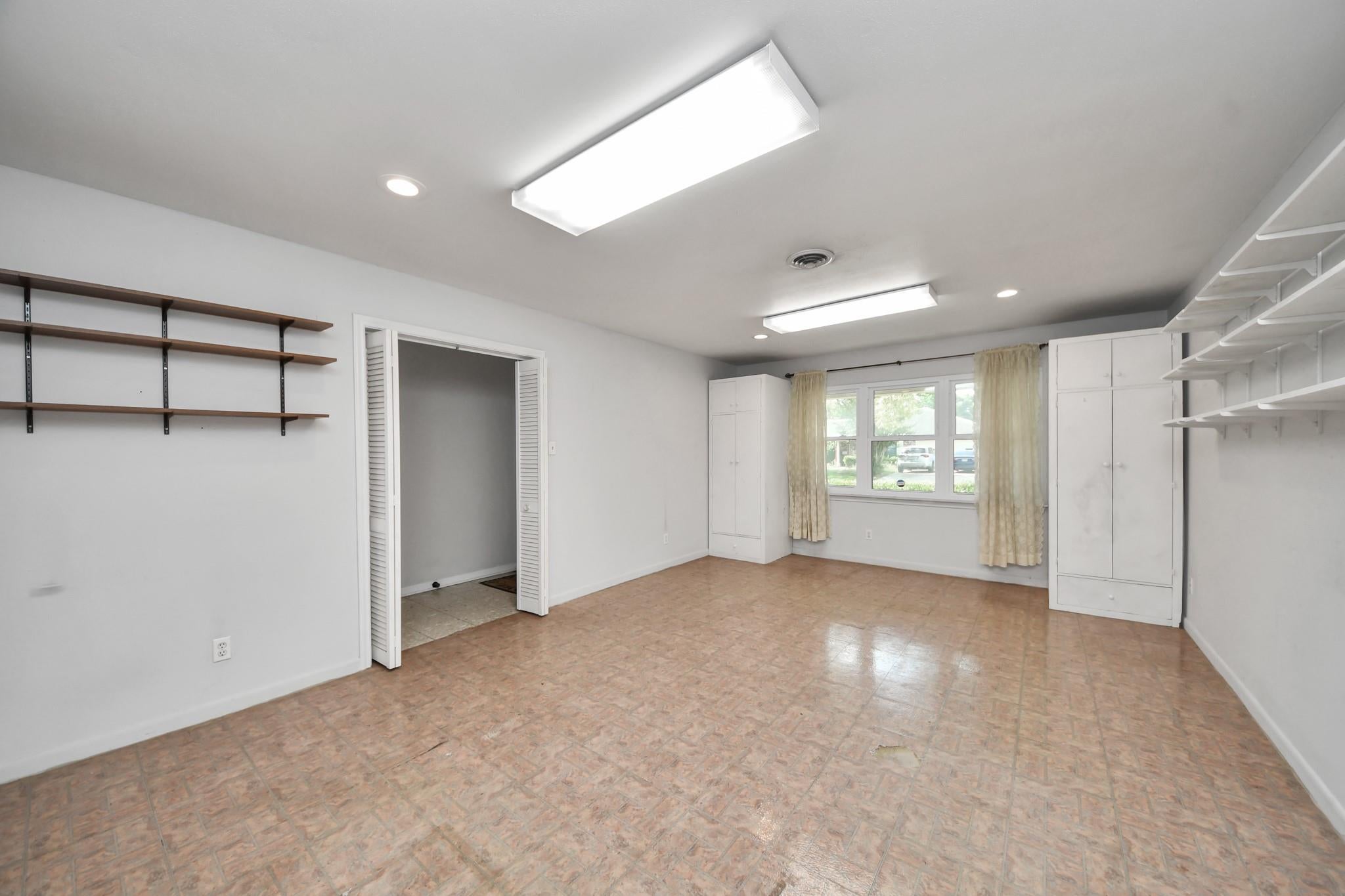 9006 Springview Lane