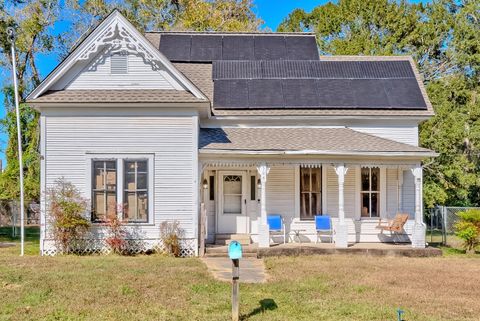 Photo of 506 W Harris Street, Kirbyville, TX 75956 (MLS # 9642489)