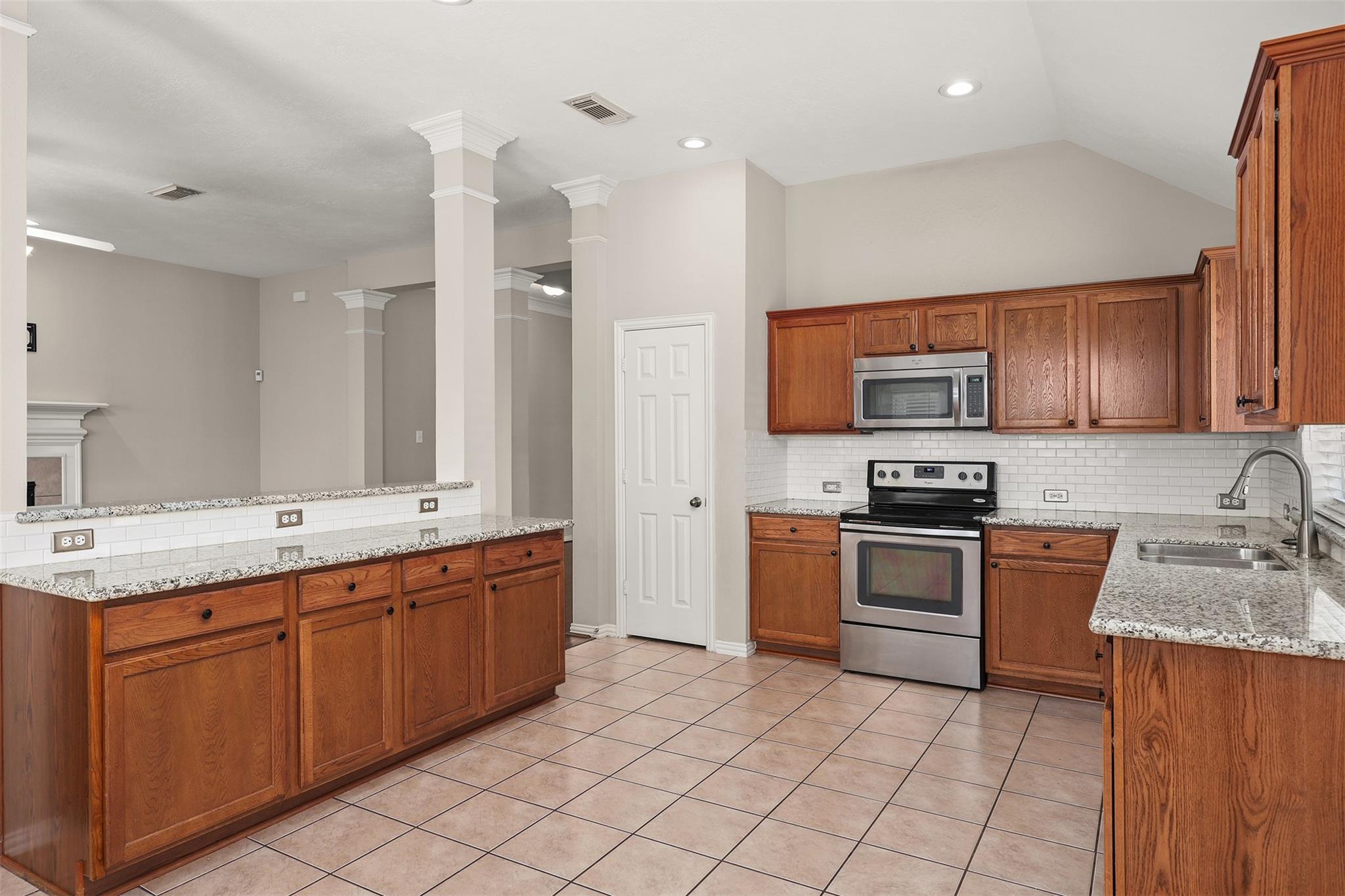 7611 Waterlilly Lane