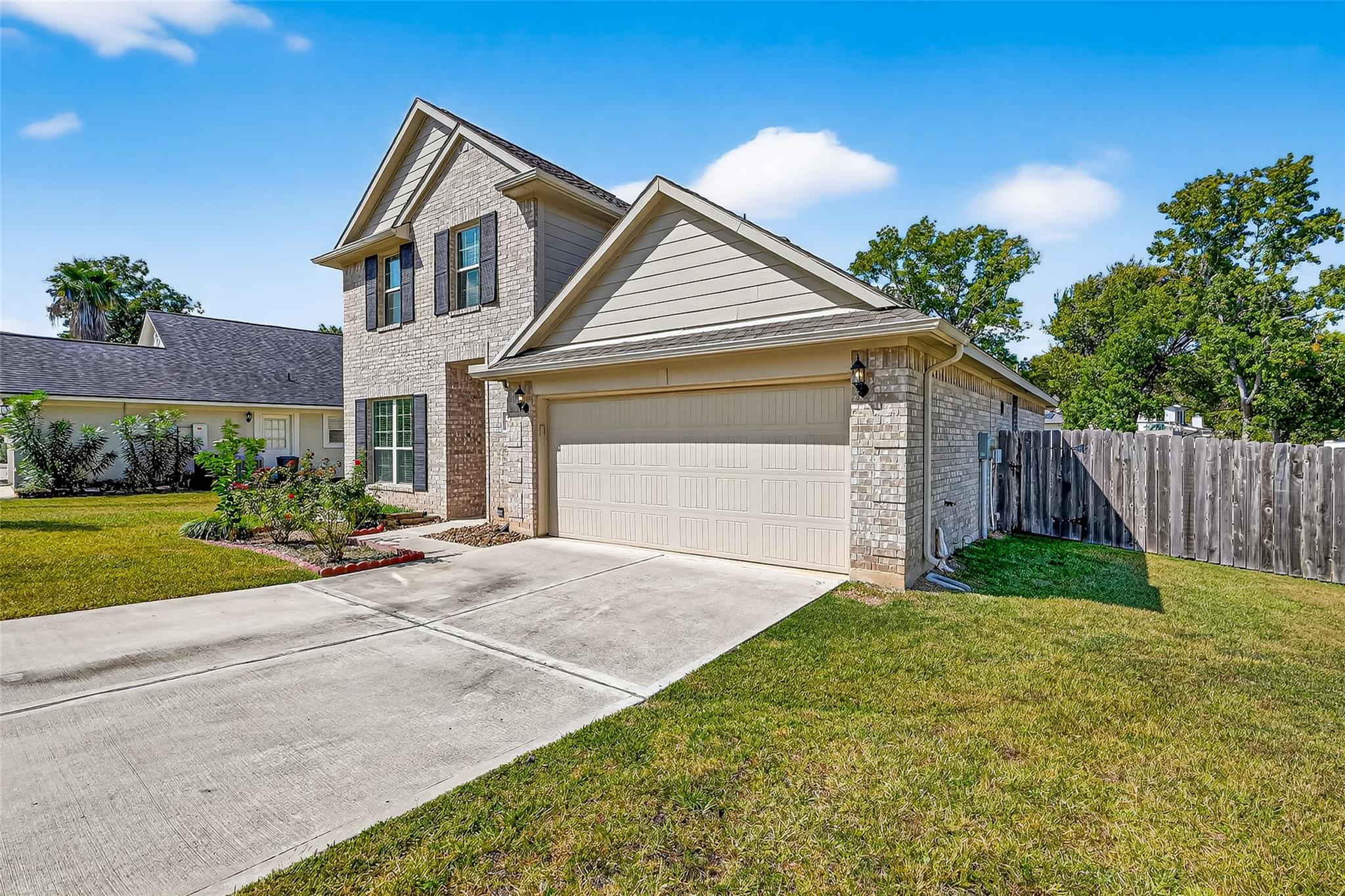 707 Paradise Lane