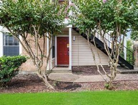Photo of 2750 Holly Hall Street #411, Houston, TX 77054 (MLS # 82417842)