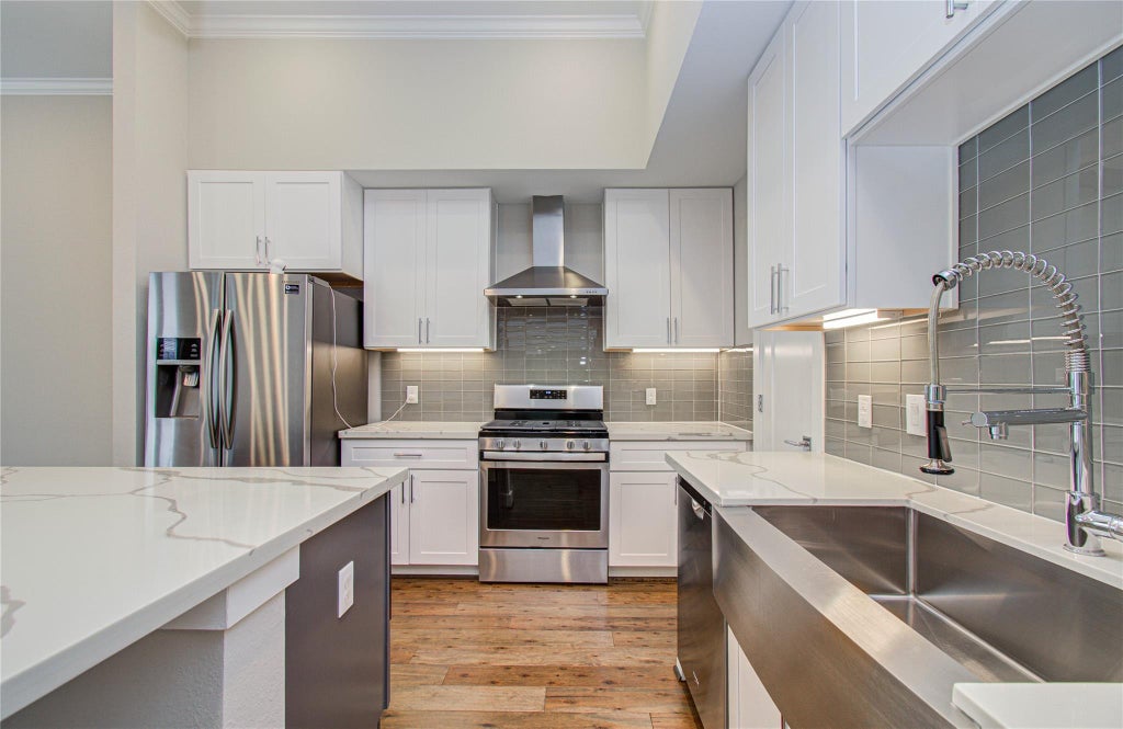 Photo of 3516 Bastrop Street, Houston, TX 77004 (MLS # 15704198)