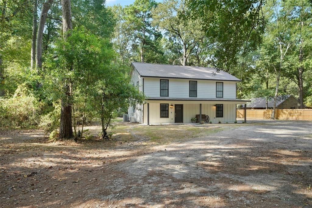 Photo of 287 Blue Lake Drive, Huffman, TX 77336 (MLS # 94616993)