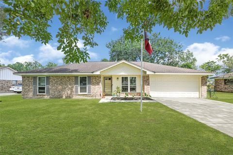 Photo of 2604 Westfield Street, Alvin, TX 77511 (MLS # 47249963) Photo of 2604 Westfield Street, Alvin, TX 77511 (MLS # 47249963)