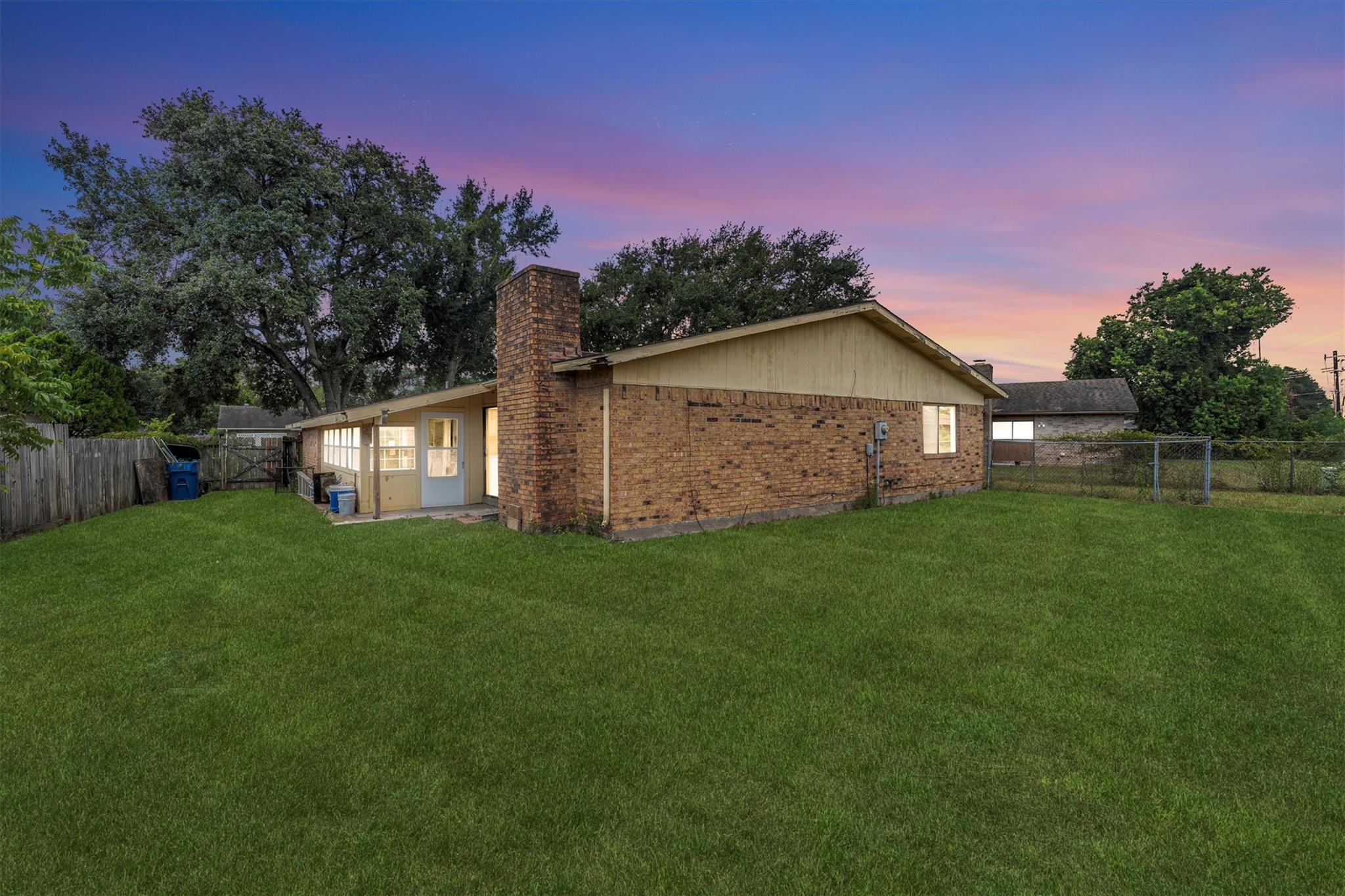18330 Navajo Trail Drive
