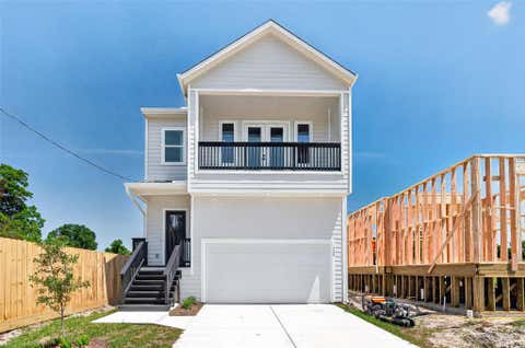 Photo of 1425 East 31st Street, Houston, TX 77022 (MLS # 59789818)
