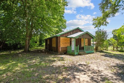 Tiny photo for 710 Black Street, Jasper, TX 75951 (MLS # 60190985)