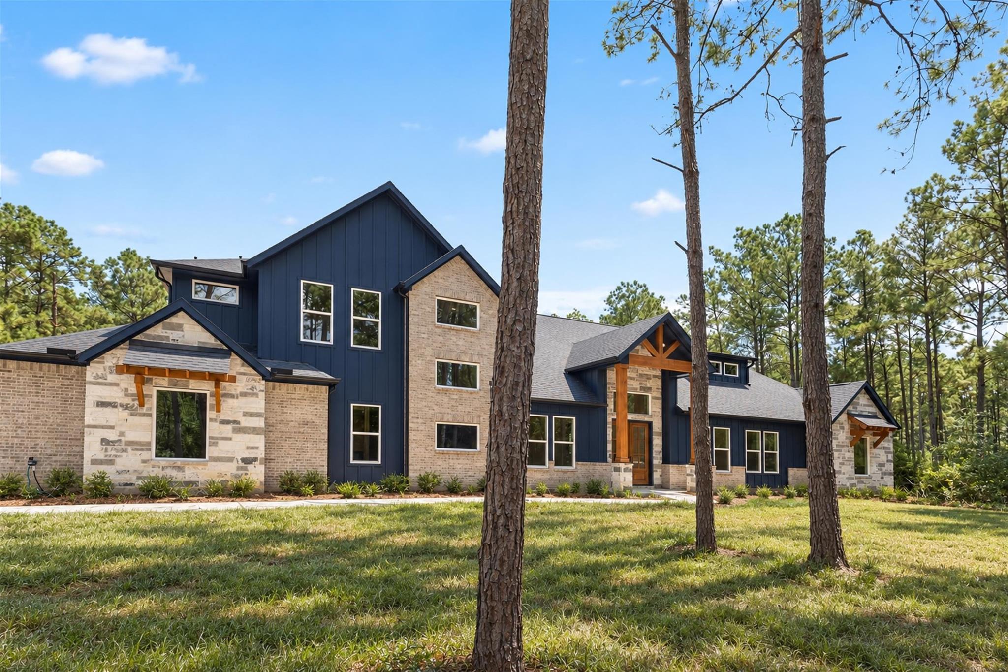 15646 Forest Grove Drive