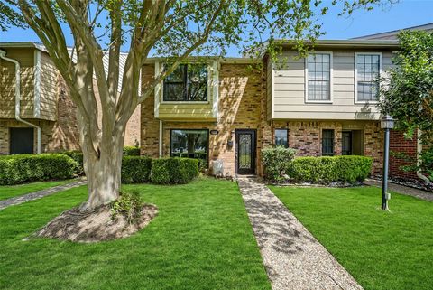 Photo of 6531 Wanda Lane, Houston, TX 77074 (MLS # 98909854)