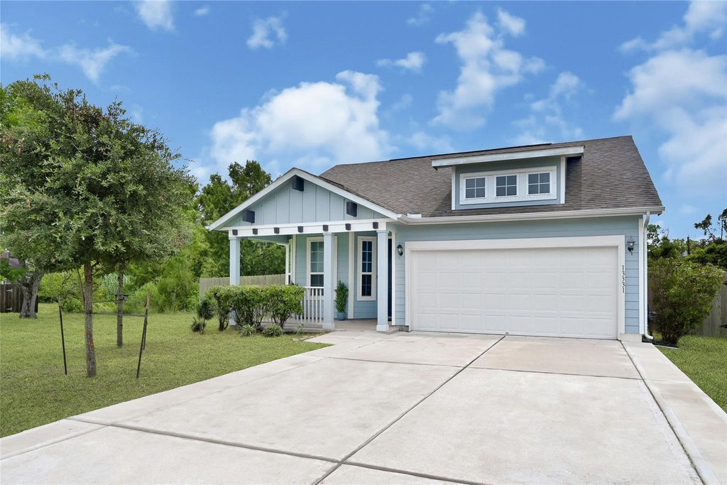 Photo of 13331 Pecan Trails Drive, Santa Fe, TX 77510 (MLS # 32571881)