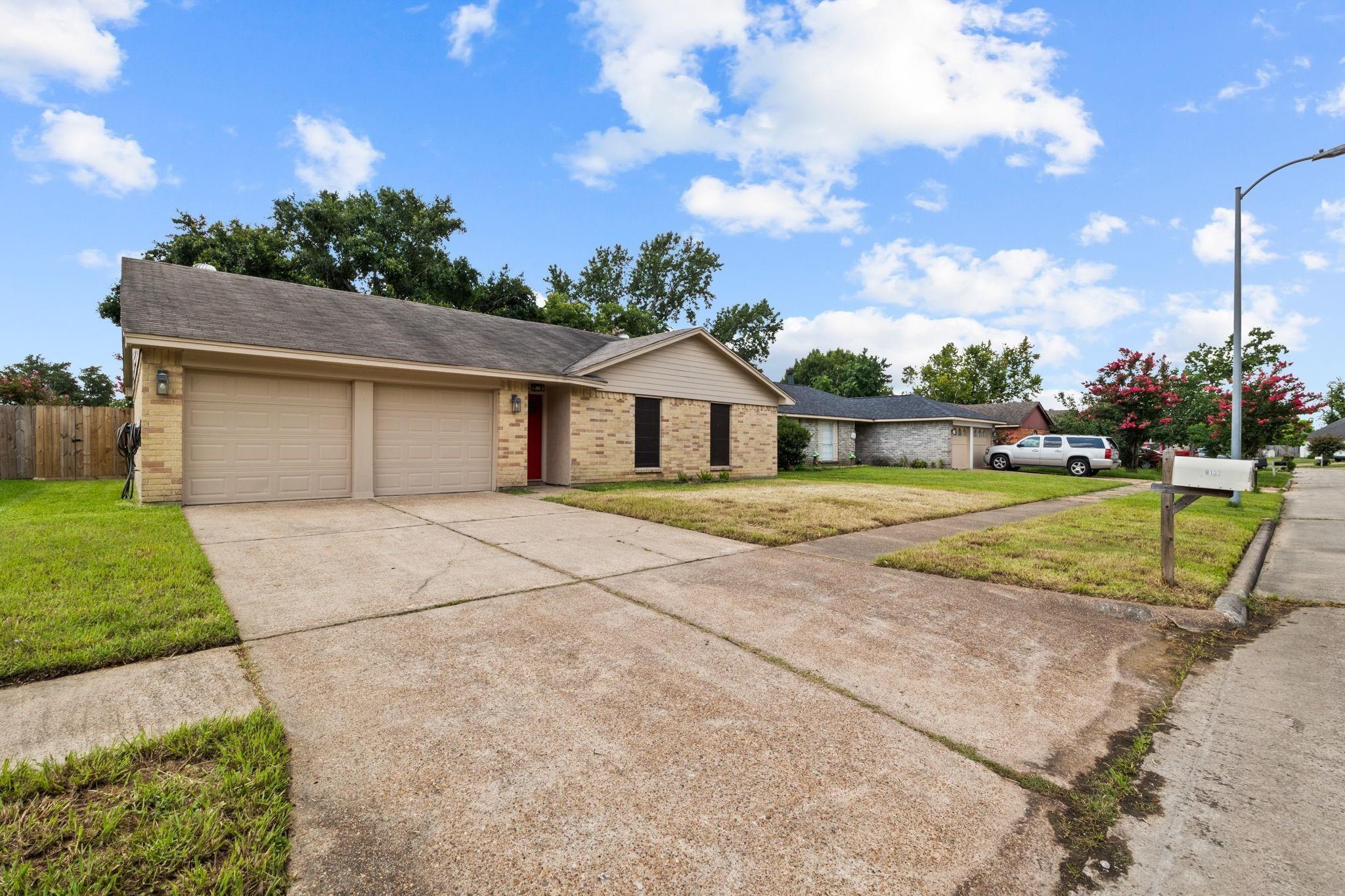 8122 Swan Meadow Lane