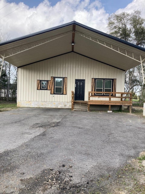 Photo of 4384 County Road 197, Alvin, TX 77511 (MLS # 43943049)