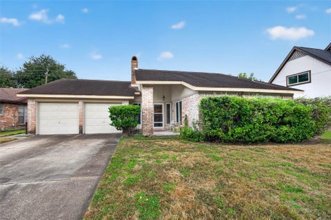 Photo of 14339 Crosshaven Drive, Houston, TX 77015 (MLS # 34599546)