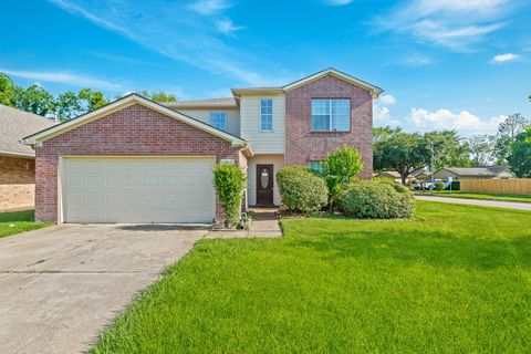 Photo of 16815 Watering Oaks Lane, Houston, TX 77083 (MLS # 7395787)