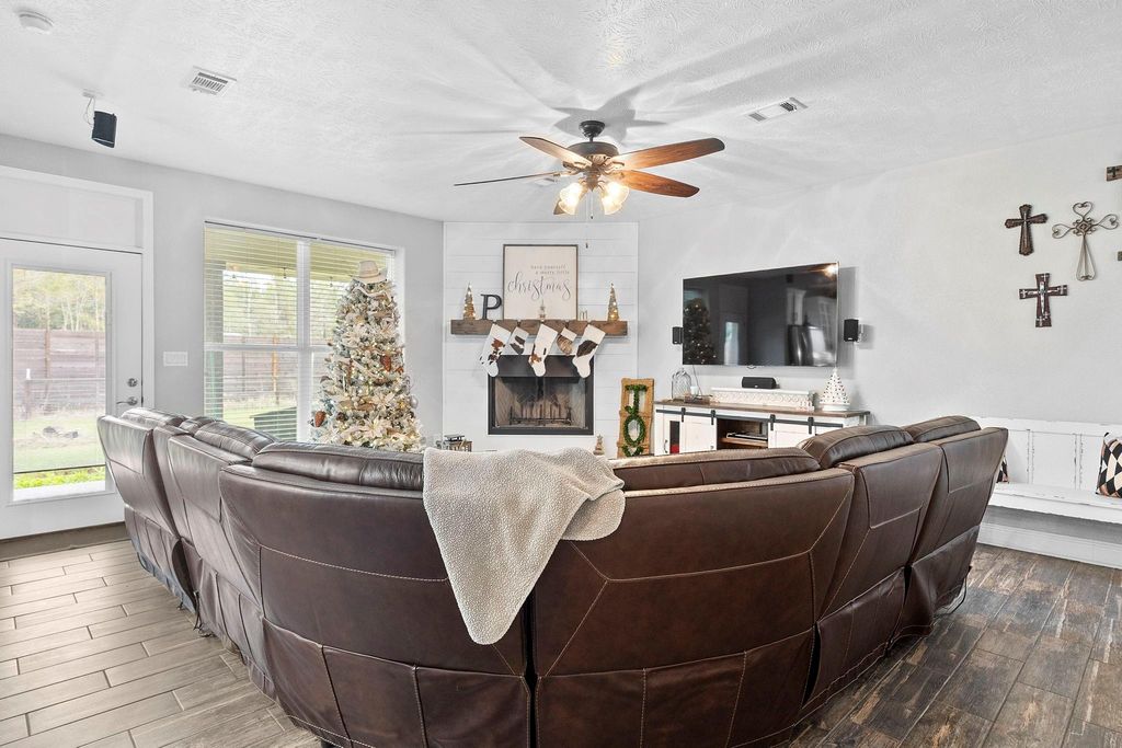 Photo of 6938 Old Honey Island Road, Kountze, TX 77625 (MLS # 20596344)